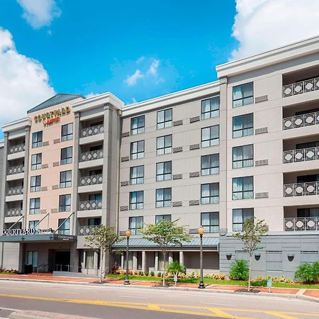 Отель Courtyard Tampa Downtown Экстерьер фото