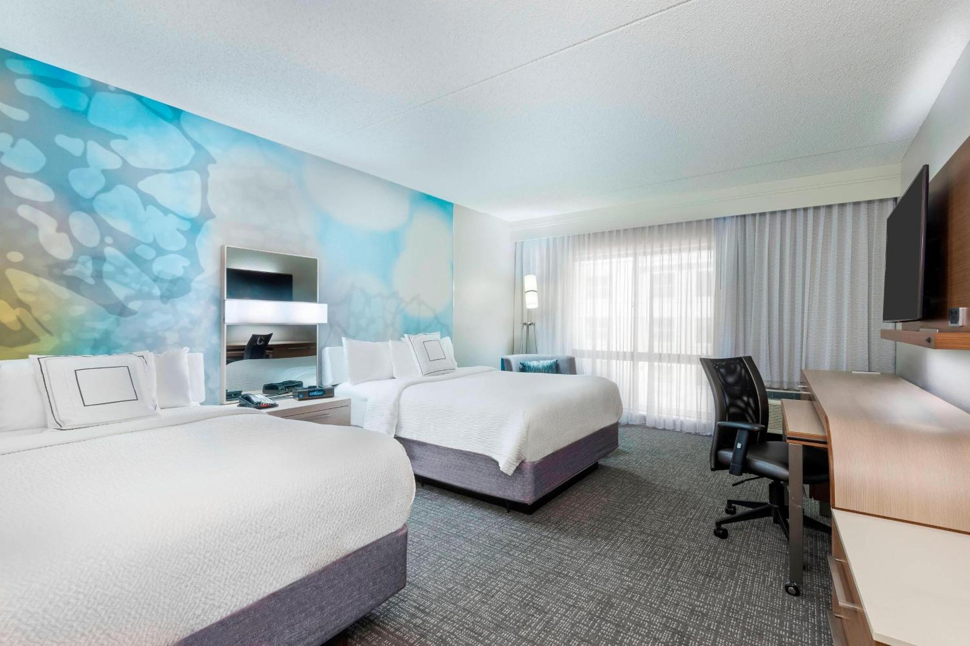 Отель Courtyard Tampa Downtown Экстерьер фото